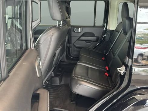 Used 2020 Jeep Wrangler Unlimited Sahara w/ Dual Top Group AWD/4WD image 14