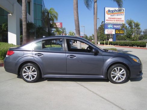 Used 2014 Subaru Legacy 2.5i Premium image 9