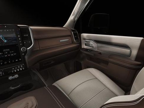 New 2026 RAM 2500 Laramie AWD/4WD image 31