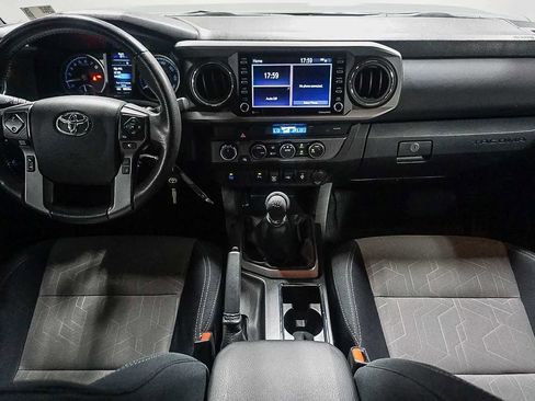 Certified 2022 Toyota Tacoma TRD Off-Road w/ Advanced Technology Package AWD/4WD image 14
