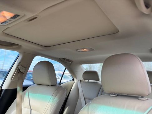 Used 2012 Lexus HS 250h image 15