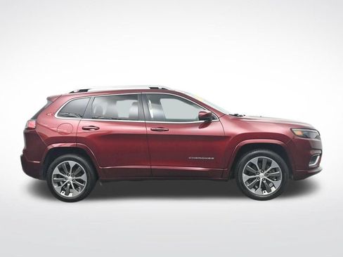 Used 2019 Jeep Cherokee Overland AWD/4WD image 4