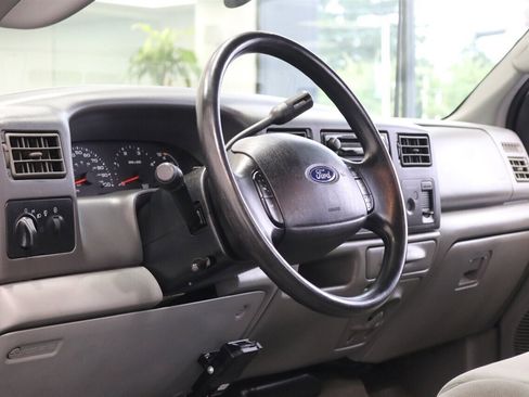 Used 2003 Ford F250 XLT image 78