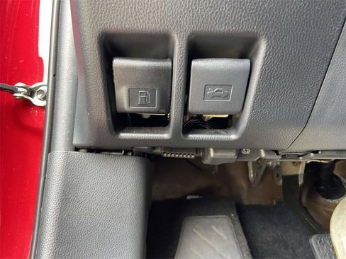 Used 2024 Toyota RAV4 LE image 26