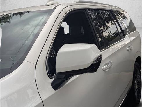 Used 2021 Cadillac Escalade Premium Luxury Platinum AWD/4WD image 16