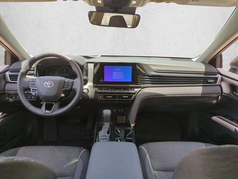 Used 2025 Toyota Camry LE w/ Convenience Package FWD image 17