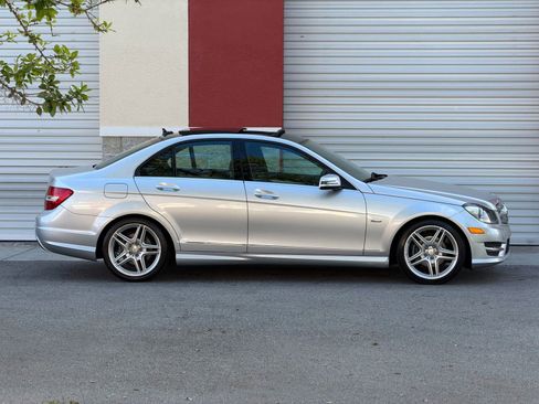 Used 2012 Mercedes-Benz C 250 Sedan image 5