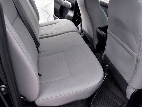 Used 2019 Toyota Tacoma SR5 image 12