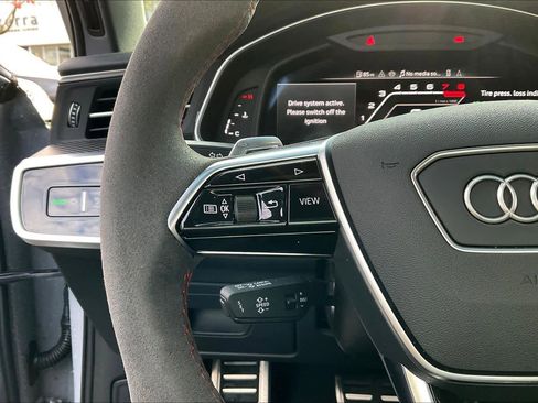 Used 2024 Audi RS 6 performance image 21