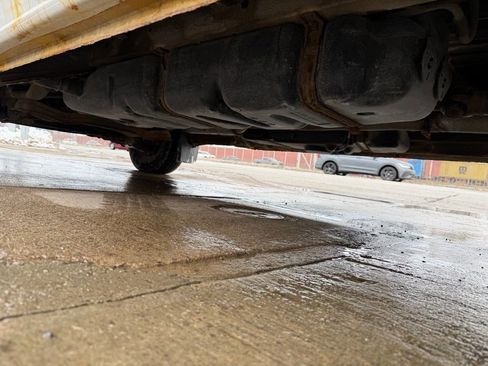 Used 2011 Mercedes-Benz Sprinter 2500 image 23