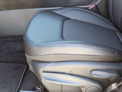 New 2026 Jeep Compass Latitude image 25