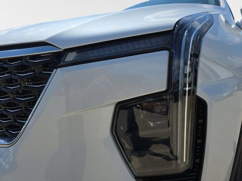 Used 2024 Cadillac XT4 Premium Luxury AWD/4WD image 34