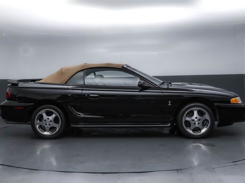 Used 1996 Ford Mustang Cobra image 16