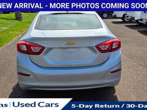Used 2018 Chevrolet Cruze LS w/ LS Fleet Convenience Package image 7