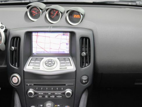 Used 2010 Nissan 370Z Touring w/ Sport Pkg RWD image 53