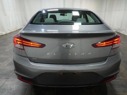 Used 2019 Hyundai Elantra SE image 5