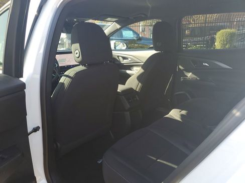 New 2026 Chevrolet Equinox EV LT image 13