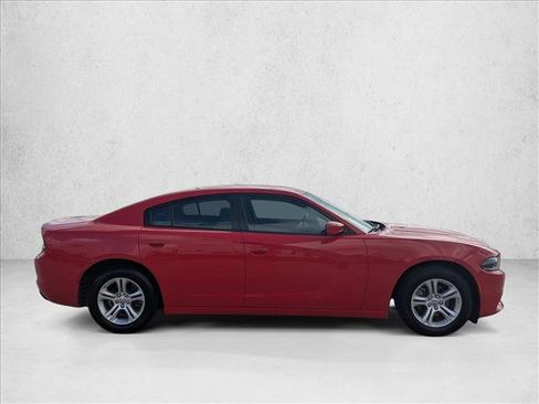 Used 2022 Dodge Charger SXT image 4