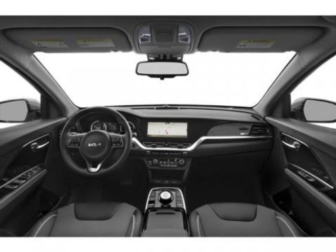 Used 2022 Kia Niro EX image 11