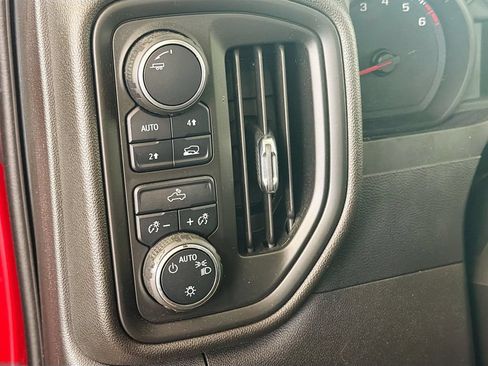 Used 2022 Chevrolet Silverado 1500 Custom AWD/4WD image 12