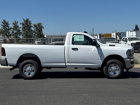 New 2026 RAM 2500 Tradesman w/ Chrome Appearance Group AWD/4WD image 2