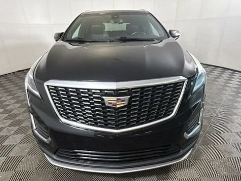 Used 2021 Cadillac XT5 Premium Luxury FWD image 7