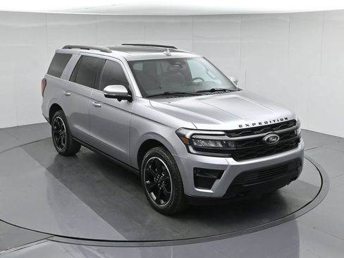 Certified 2023 Ford Expedition Limited AWD/4WD image 45