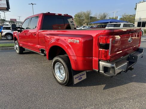 Used 2024 Ford F350 Lariat image 4