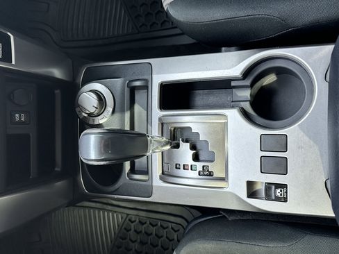 Used 2018 Toyota 4Runner SR5 image 33