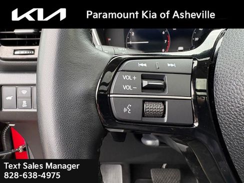 Used 2024 Honda Pilot Elite image 12