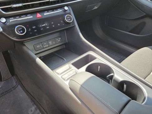 Used 2024 Hyundai Sonata SEL FWD image 30