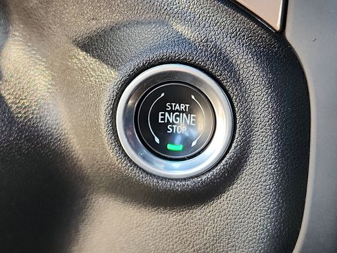 Used 2022 Chevrolet Silverado 2500 High Country w/ Safety Package II image 18