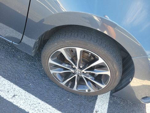 Used 2018 Toyota Corolla SE FWD image 7