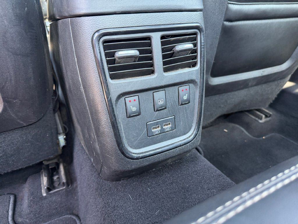 Used 2019 Chrysler 300 S w/ 300S Premium Group AWD/4WD image 33