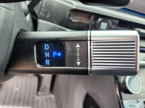 Used 2025 Hyundai Santa Fe Calligraphy AWD/4WD image 13