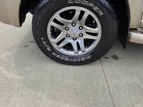 Used 2007 Toyota Sequoia Limited RWD image 8