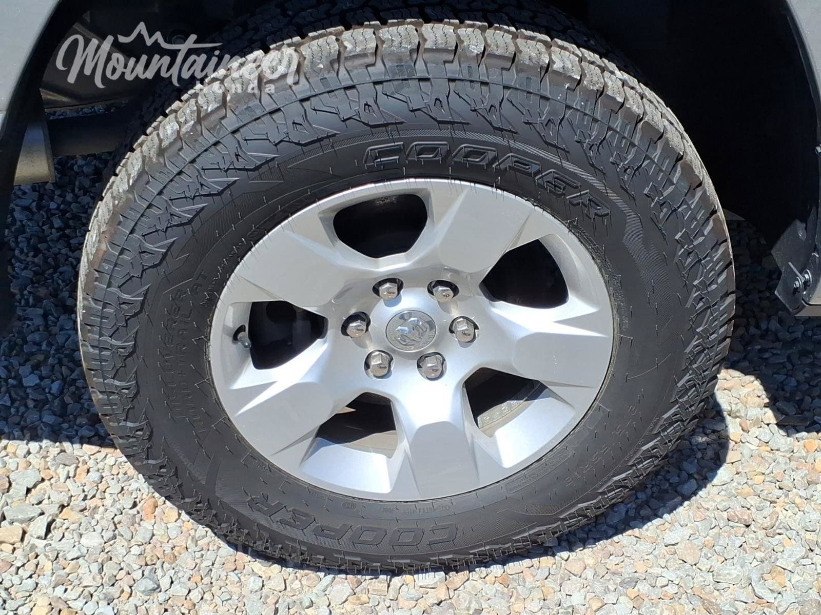 Used 2023 RAM 1500 Big Horn AWD/4WD image 12