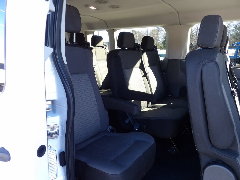 Used 2023 Ford Transit 350 XLT RWD image 29