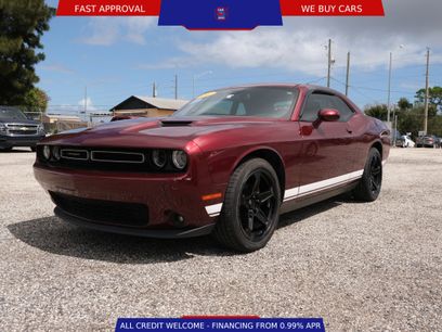 Used 2017 Dodge Challenger SXT