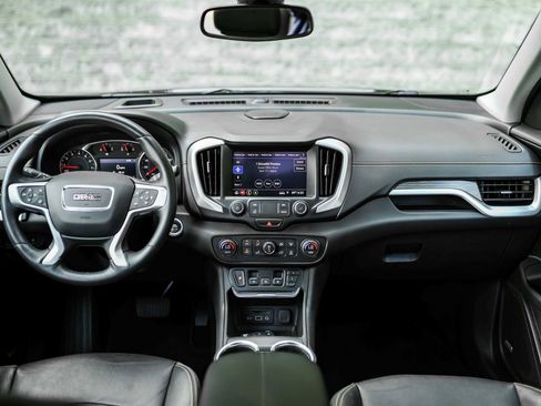 Used 2021 GMC Terrain SLT w/ Infotainment Package II image 25