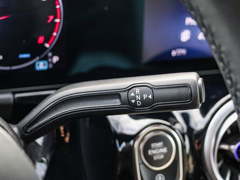 Certified 2025 Mercedes-Benz GLA 250 image 21