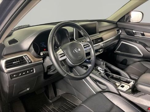 Used 2020 Kia Telluride EX w/ EX Premium Package FWD image 15