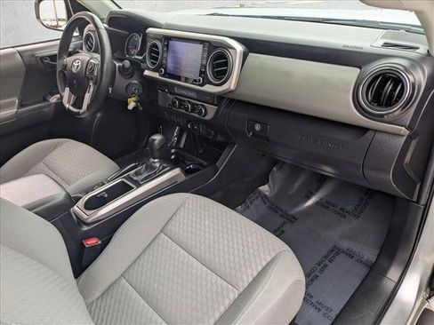 Used 2022 Toyota Tacoma SR5 w/ Technology Package RWD image 19