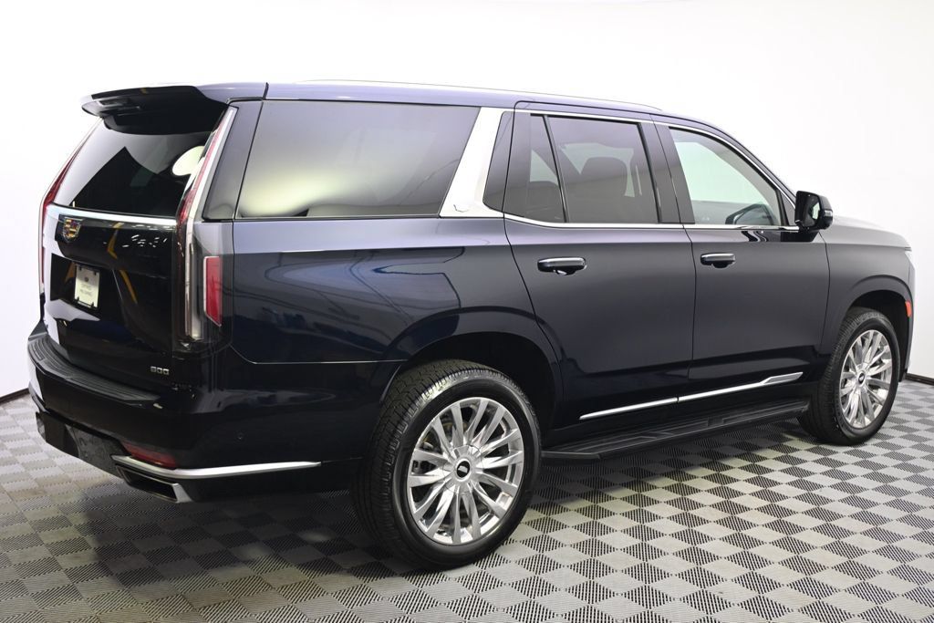 Certified 2024 Cadillac Escalade Premium Luxury w/ LPO, Floor Liner Package AWD/4WD image 7