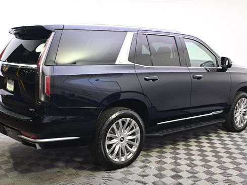 Used 2024 Cadillac Escalade Premium Luxury w/ LPO, Floor Liner Package AWD/4WD image 7