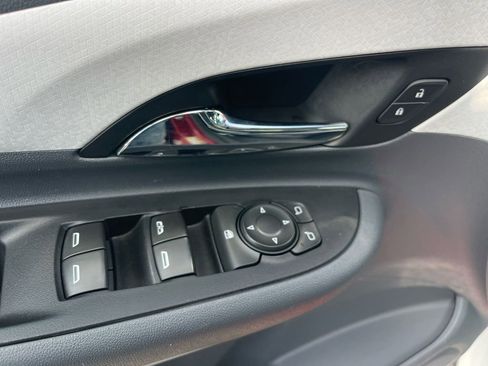 Used 2020 Chevrolet Bolt LT image 24