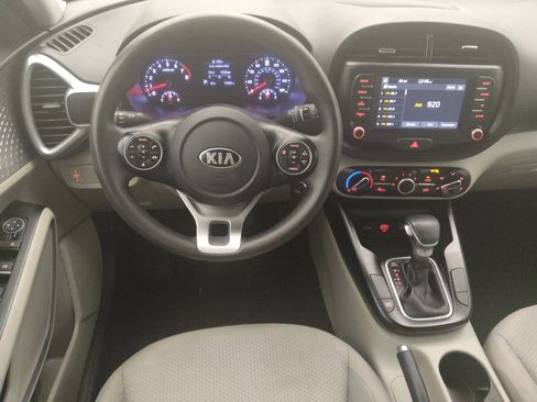 Used 2020 Kia Soul LX FWD image 22