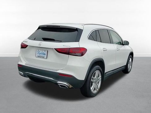 Used 2022 Mercedes-Benz GLA 250 4MATIC w/ Premium Package image 6