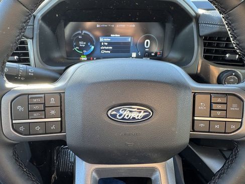 Used 2025 Ford F150 Lightning Flash image 22