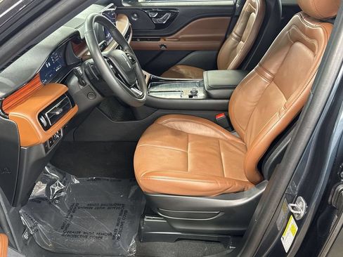 Certified 2024 Lincoln Aviator Reserve w/ Equipment Group 201A AWD/4WD image 12